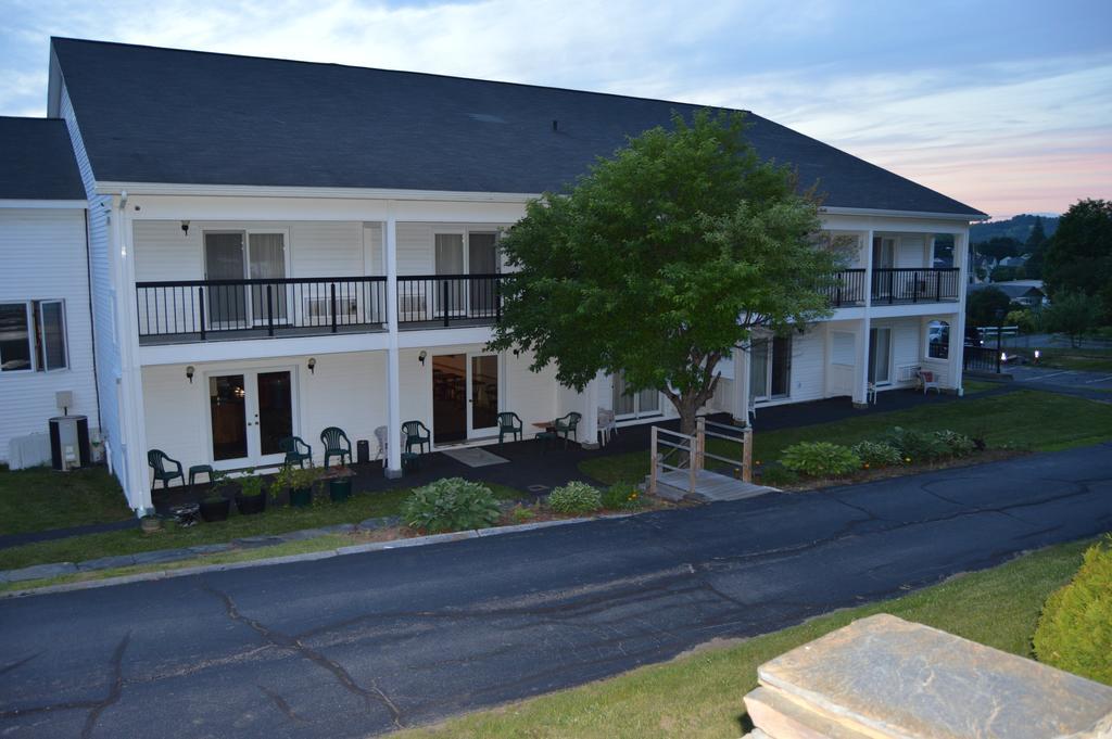 New World Inn Barre Ngoại thất bức ảnh