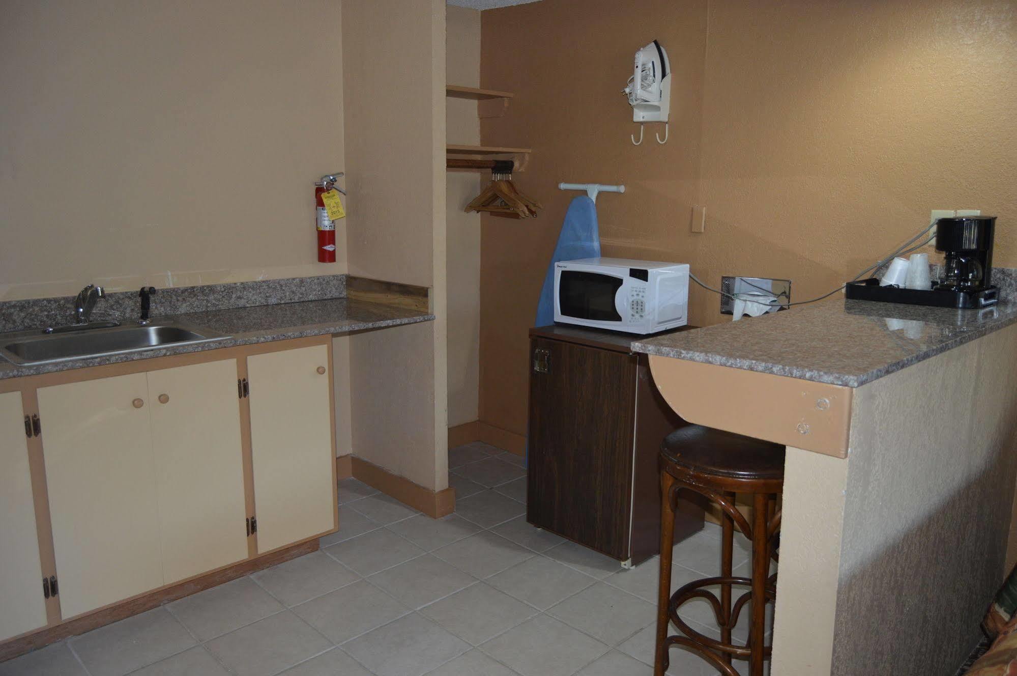 New World Inn Barre Ngoại thất bức ảnh
