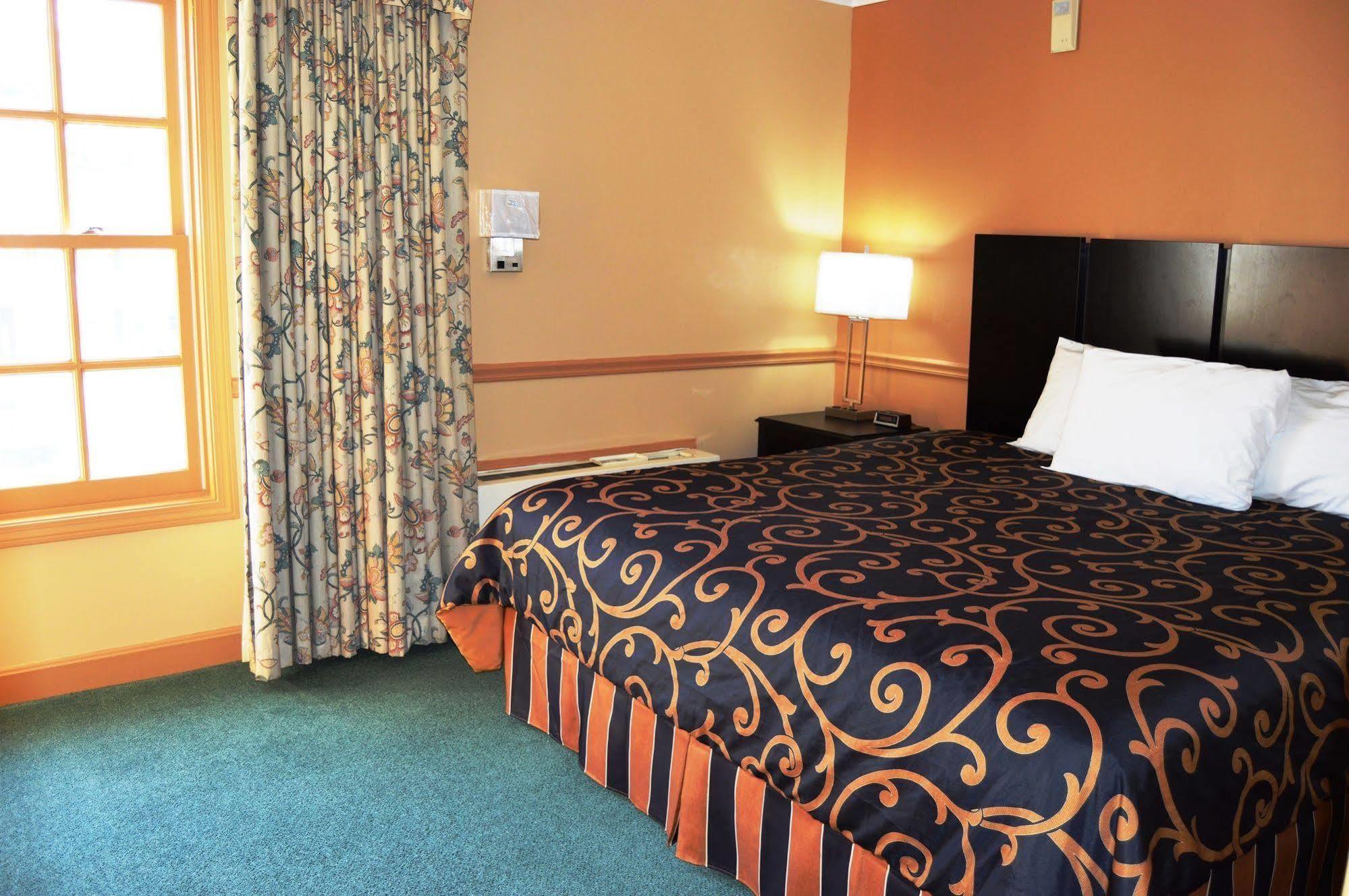 New World Inn Barre Ngoại thất bức ảnh