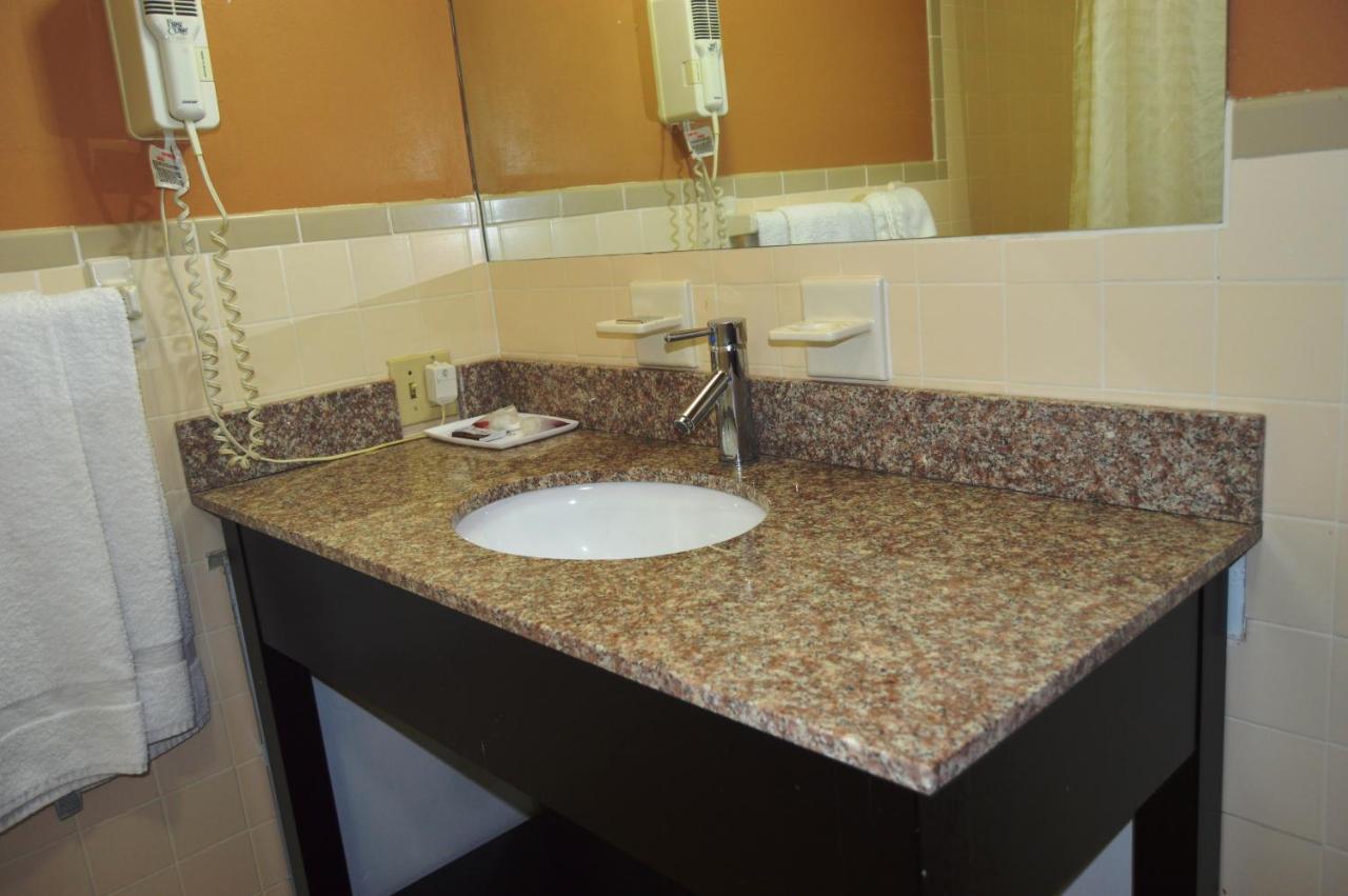 New World Inn Barre Ngoại thất bức ảnh